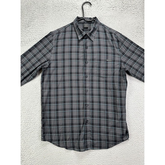 Oakley Shirt Adult Medium Black Grey Plaid Button Up Long Sleeve Pocket Logo Men